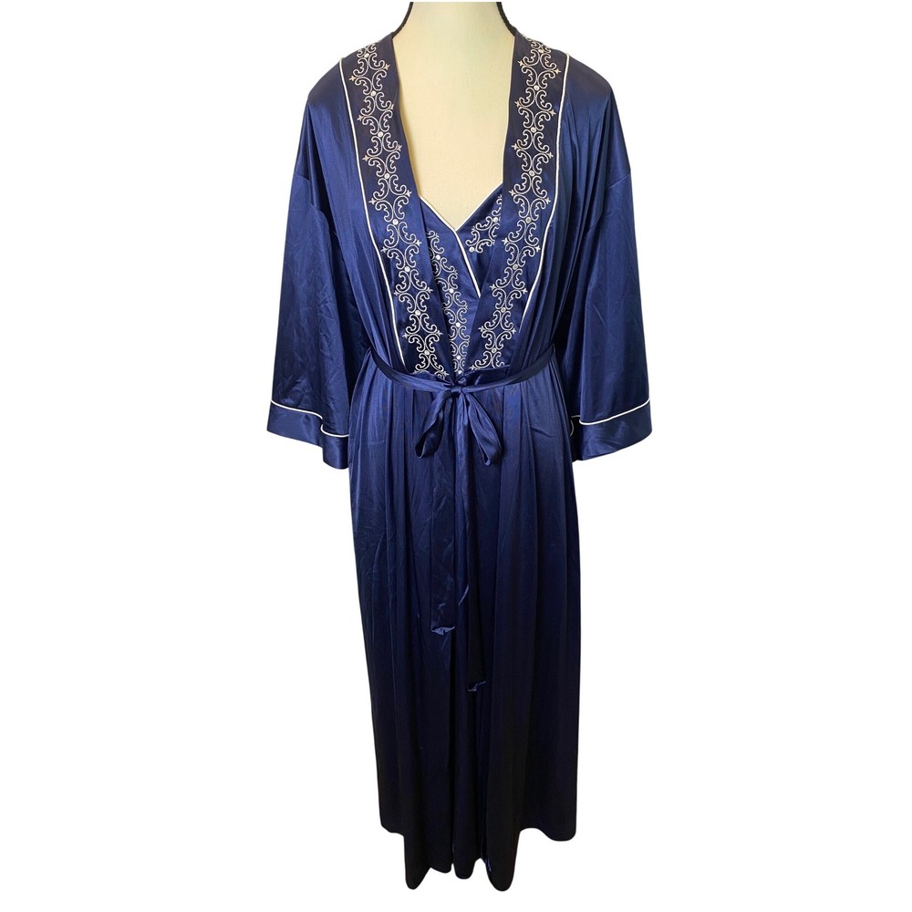 Vintage Vanity Fair Robe &â Gown Set Women Large Petite Embroidered Peignoir